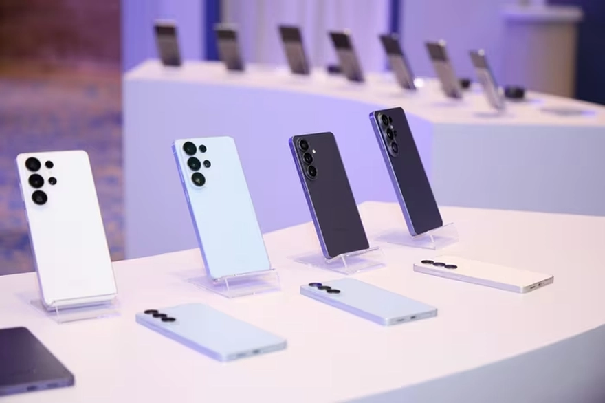 Galaxy S26: Smartphone AI nhỏ gọn với nâng cấp 'đáng tiền'