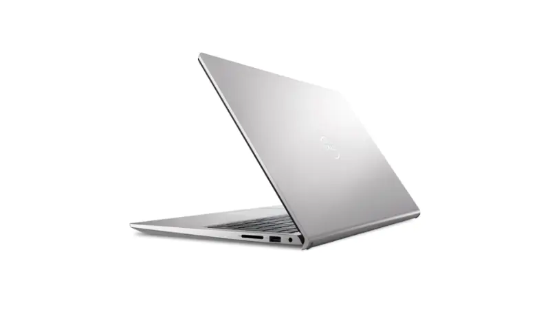 RAM 16GB và SSD 512GB cho khả năng đa nhiệm mượt mà, lưu trữ thoải mái