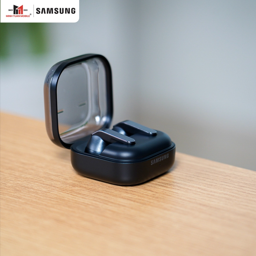 Galaxy Buds4 Pro và AirPods Pro 3: Đâu là vua tai nghe 2026?