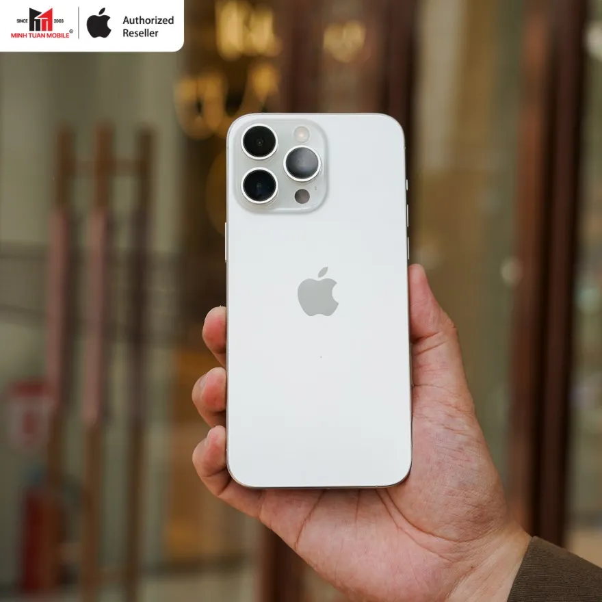 Review iPhone 15 Pro Max năm 2026 có nên mua ? 