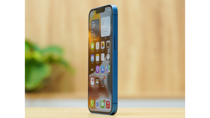 So sánh iPhone 13 và iPhone 12