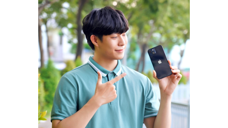 Đánh giá iPhone 13 tiêu chuẩn