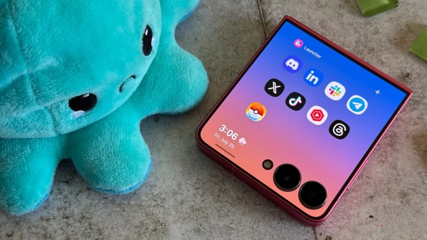 Thông tin pin Galaxy Z Flip8 khiến người dùng hụt hẫng