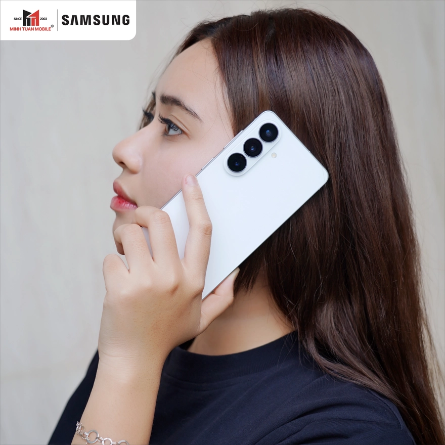 Galaxy S26: Flagship nhỏ gọn nhất, pin trâu hơn bản cũ!