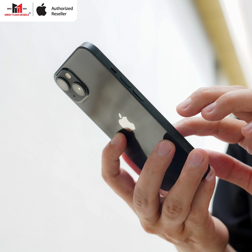 Sinh viên nên mua iPhone cũ nào dùng tốt 4 năm đại học?