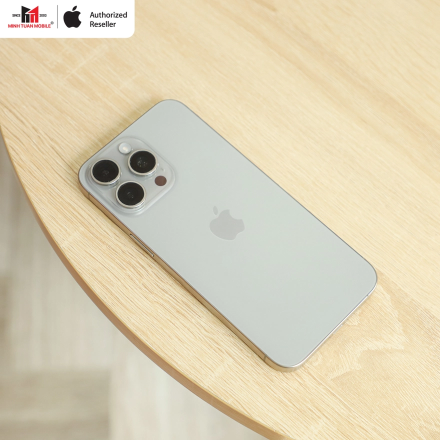 iphone-17e-moi-va-iphone-15-pro-max-cu-chon-may-nao