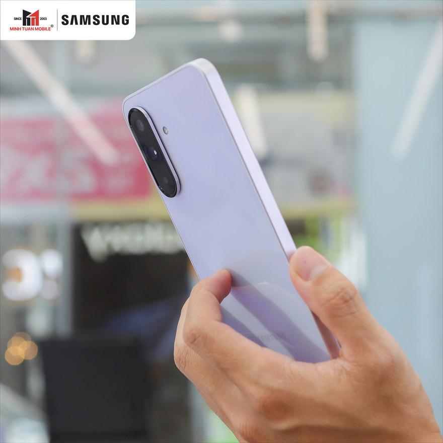 Galaxy A36 cũ sau 1 năm: Có còn đáng mua cho sinh viên?