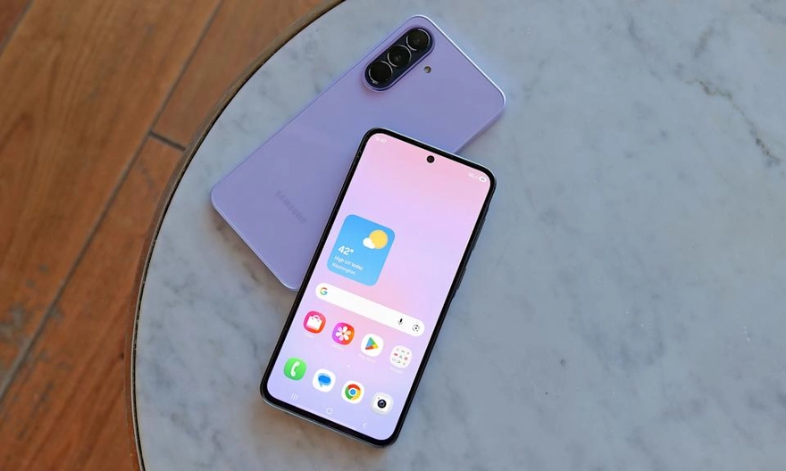 Galaxy A57 5G vs Galaxy A37 5G: Chênh 2,2 triệu đổi lấy gì?