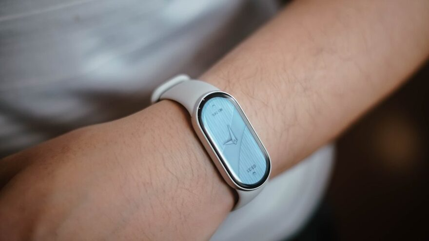 Xiaomi Mi Band 10 còn khoảng 1 triệu: Nên mua hay 