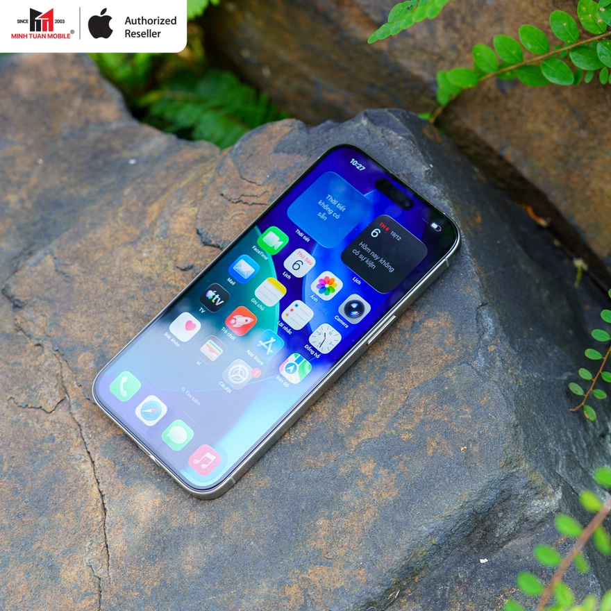 iPhone 17 New hay iPhone 15 Pro Max cũ: Chọn AI hay màn lớn?