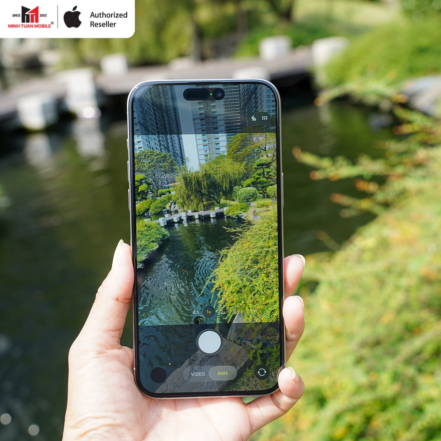 iPhone 17 New hay iPhone 15 Pro Max cũ: Chọn AI hay màn lớn?