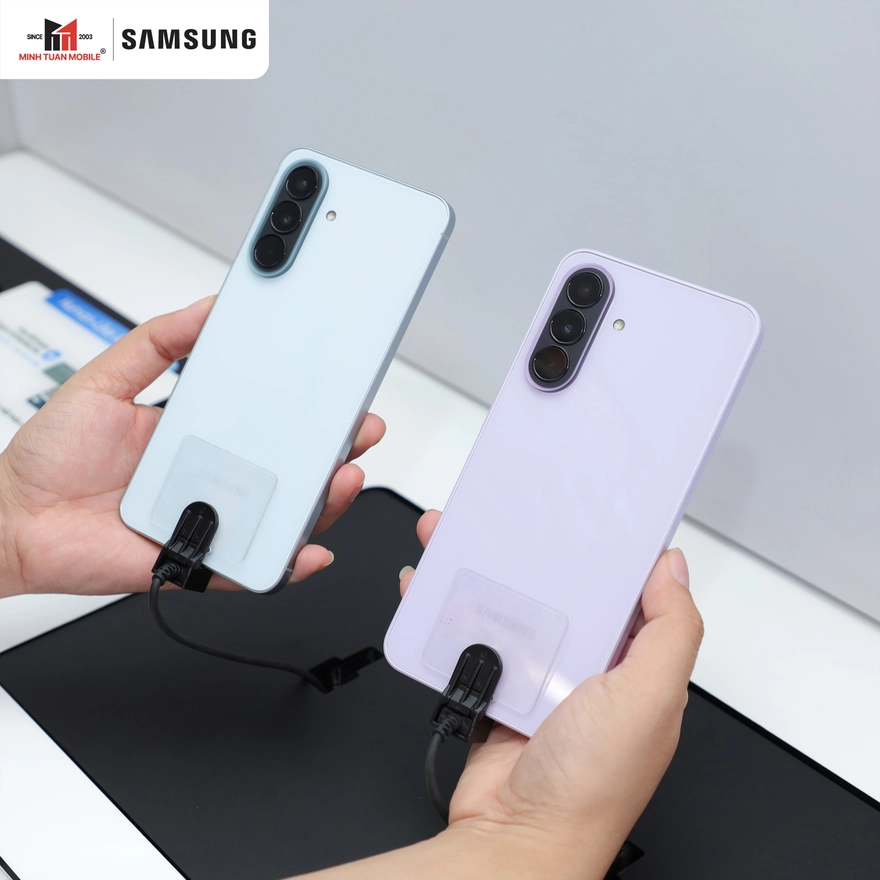 Review Galaxy A57 sau 2 tuần: Khung kim loại cầm quá sướng!