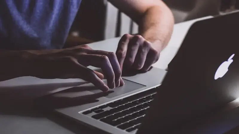 Tiêu chuẩn nit cho màn hình văn phòng và đồ họa chuyên nghiệp