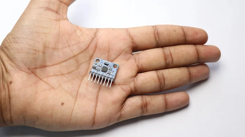 Tổng quan về cảm biến gia tốc và vai trò cốt lõi trong kỷ nguyên số