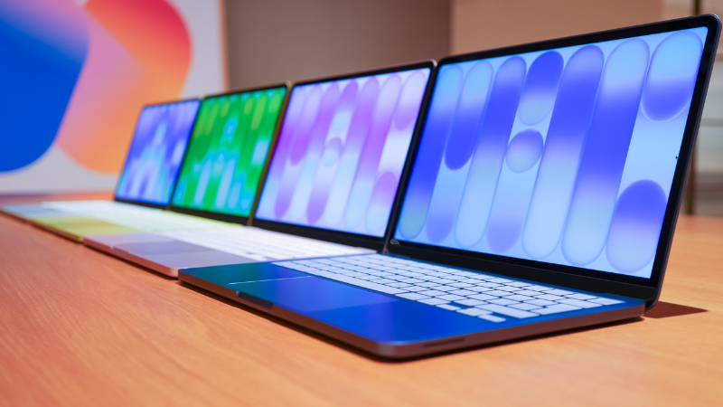 Màn hình Liquid Retina không Notch 500 nit