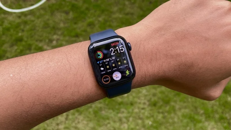 Cách cài đặt màn hình Apple Watch siêu đẹp, không lo hao pin