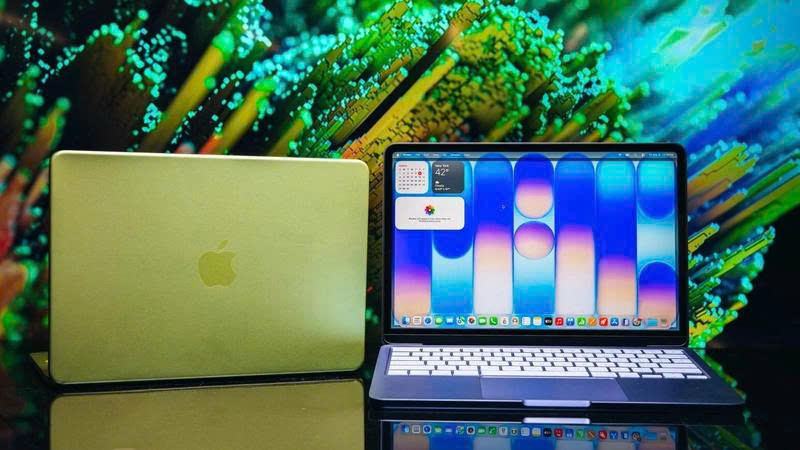 Thiết kế siêu mỏng nhẹ của MacBook Neo