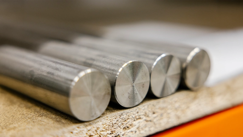 Titanium là gì? Nguồn gốc, đặc tính và ứng dụng của titan