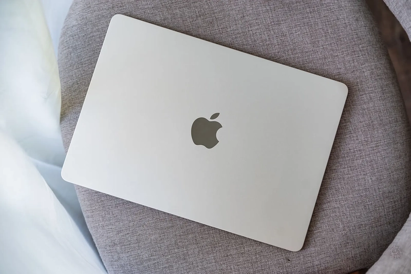 Cách bảo quản MacBook màu bạc luôn sạch và bền đẹp