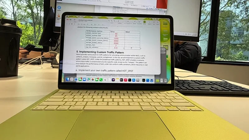 Màn hình MacBook Neo có khả năng chống chói