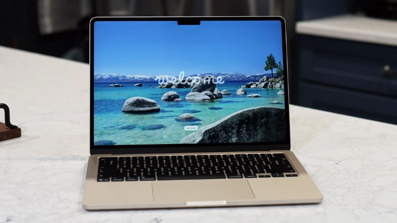 Giá MacBook Air M5 13 inch