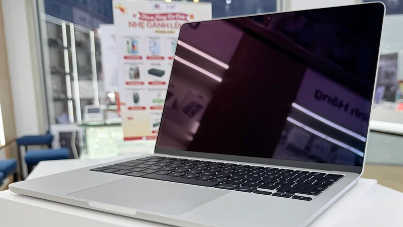 Săn suất giới hạn MacBook và iPad Air trải nghiệm đỉnh cao