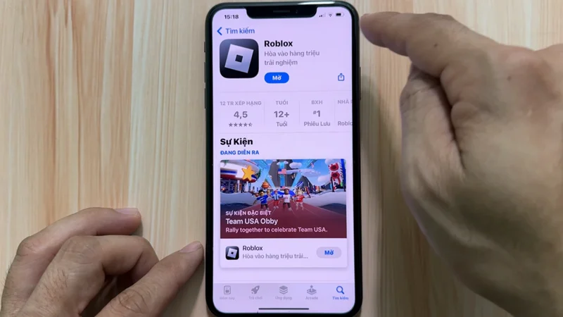 Cài đặt Roblox quốc tế trên iPhone