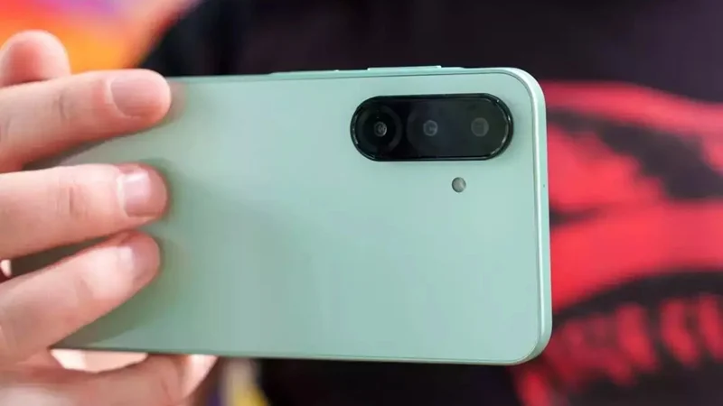 Camera 50MP chống rung OIS cho chất lượng ảnh hài hoà