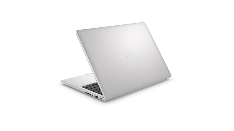 SSD 512GB cho tốc độ xử lý nhanh và không gian lưu trữ rộng rãi