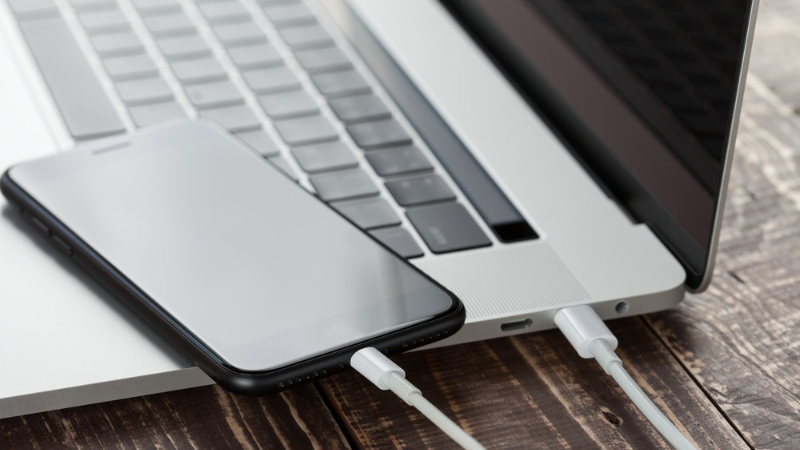 Cách chuyển dữ liệu sang iPhone 18 Pro bằng máy tính
