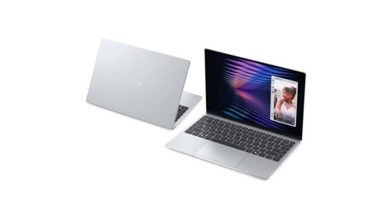 RAM 16GB LPDDR5X và SSD 512GB PCIe