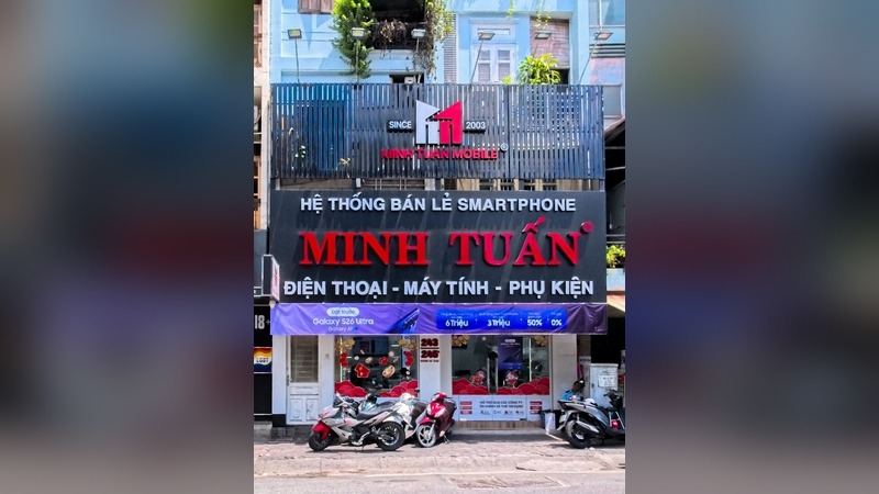 Cừa hàng iPhone quận 8 tại minh tuấn mobile