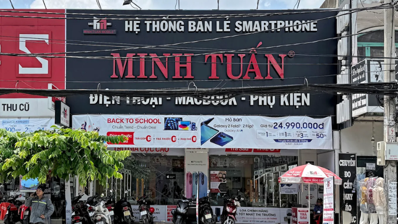 cửa hàng iPhone Quận 12