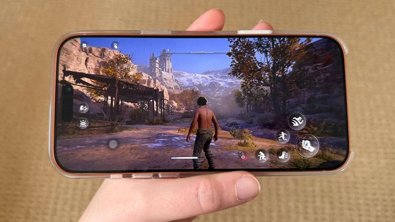 Đối với game thủ, các tựa game đồ họa sẽ liên tục tải thêm hàng chục GB tài nguyên hệ thống 