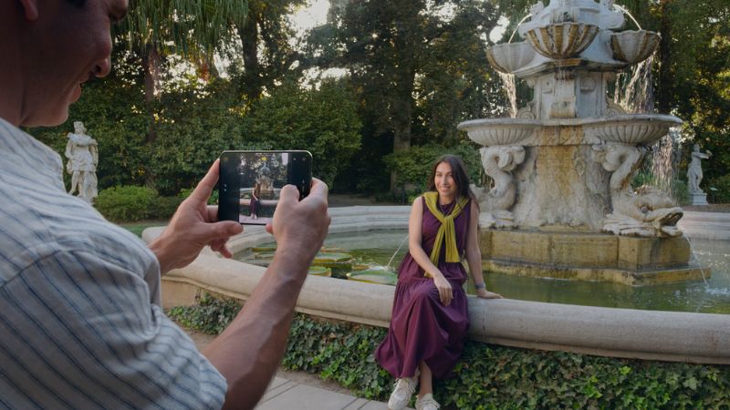 Tính năng camera iPhone Duo, Duo Preview hiện khung hình trên màn hình ngoài cho người được chụp