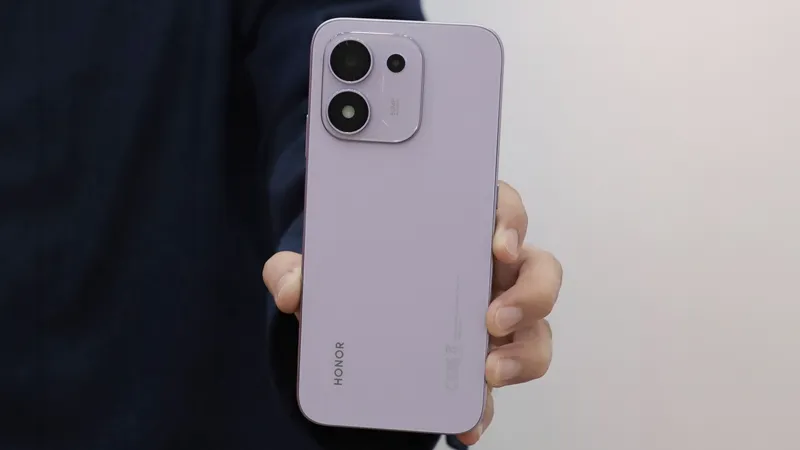 HONOR 600S khác HONOR 600 ở đâu?