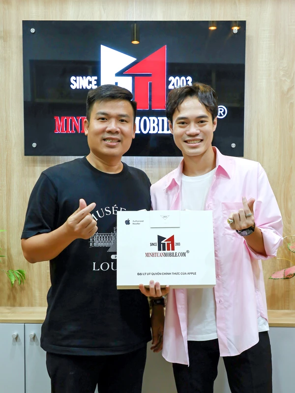 Cầu thủ Văn Toàn chọn iPhone 14 Pro Max 256GB cho trải nghiệm công nghệ thời thượng