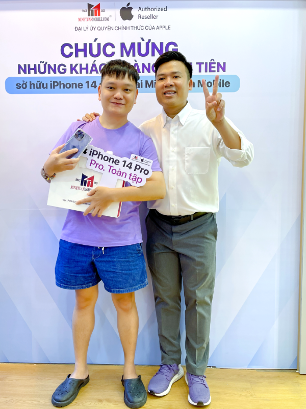 Diễn viên Trịnh Tú Trung sành điệu tậu iPhone 14 Pro Max 256GB