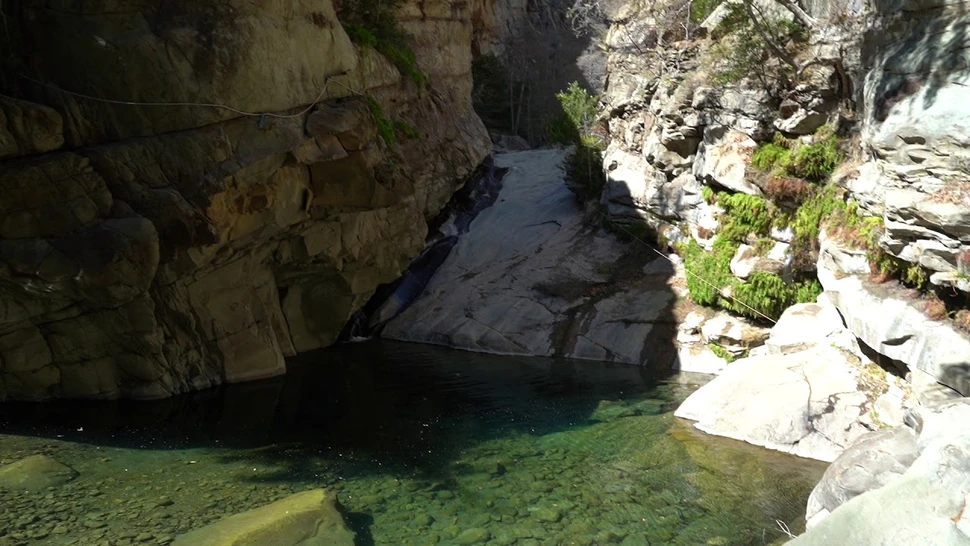 iPhone hỗ trợ giải cứu 10 người bị mắc kẹt trong hẻm núi ở California