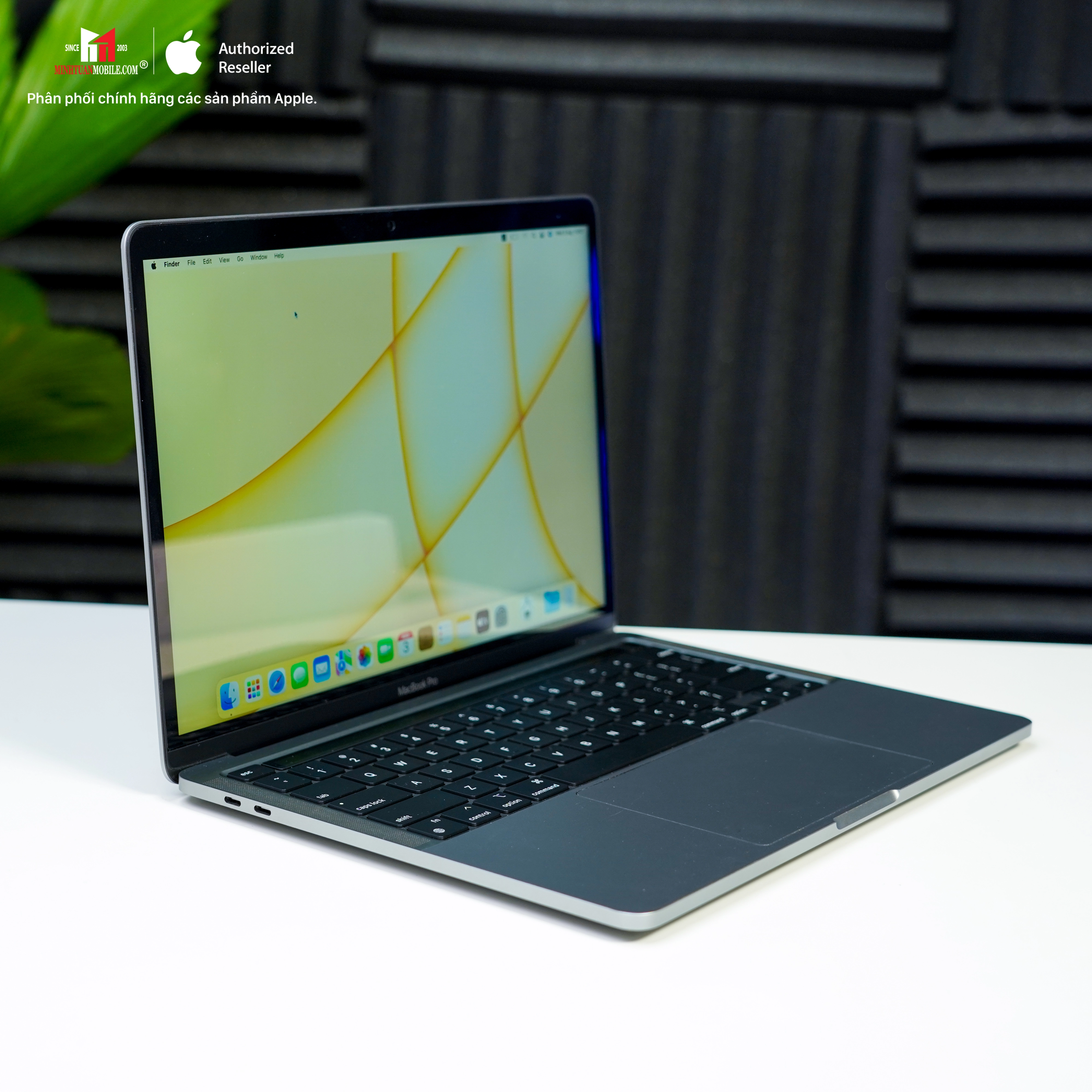 Macbook pro 13 inch M2