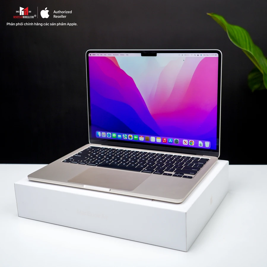 MacbookAir-1