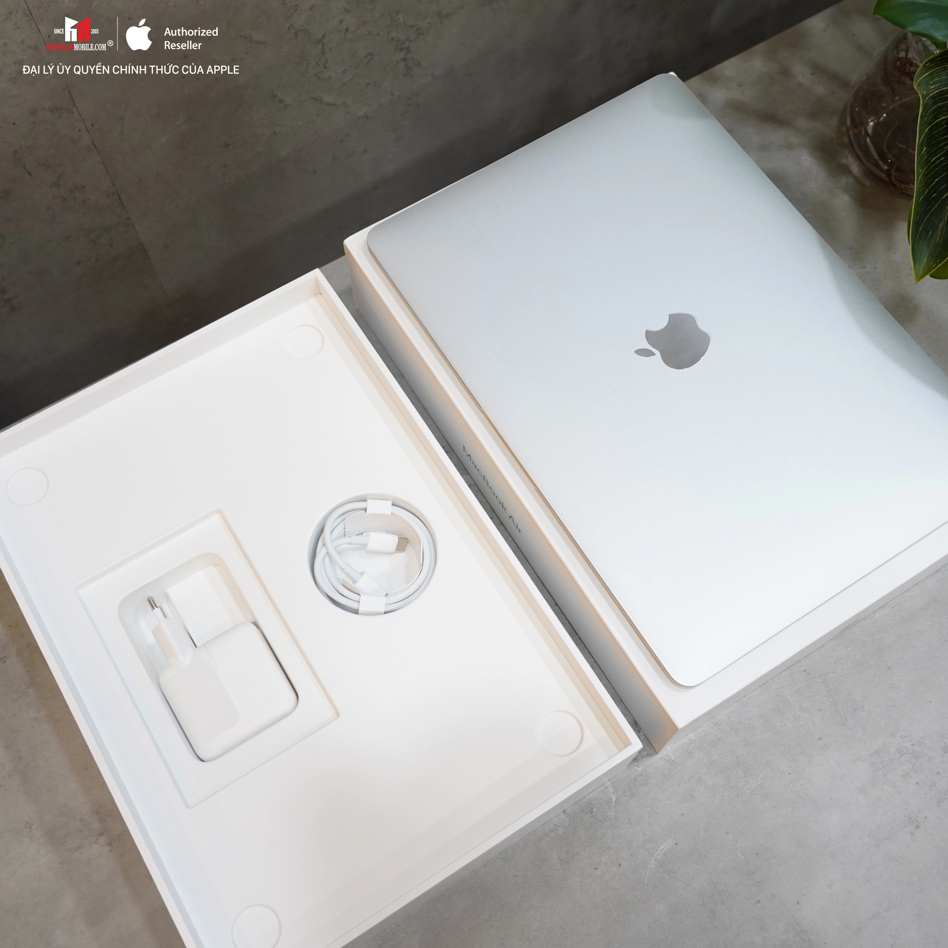 Top 4 dòng MacBook giảm sâu MacBook Air 13