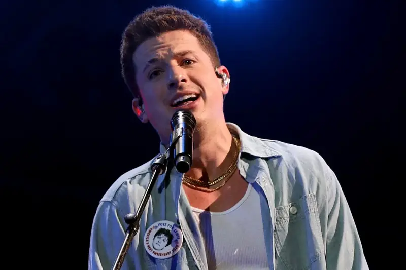 Charlie Puth sẽ biểu diễn tại Nha Trang trong tour diễn toàn cầu