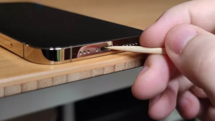 iPhone không vào pin