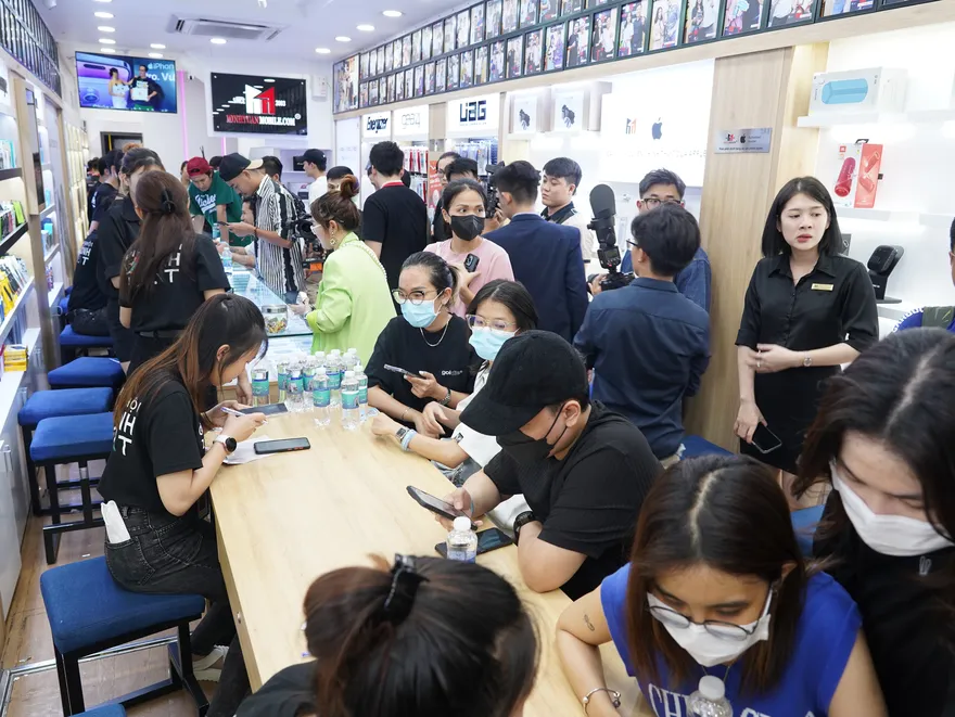 Mở bán Galaxy Samsung z Series