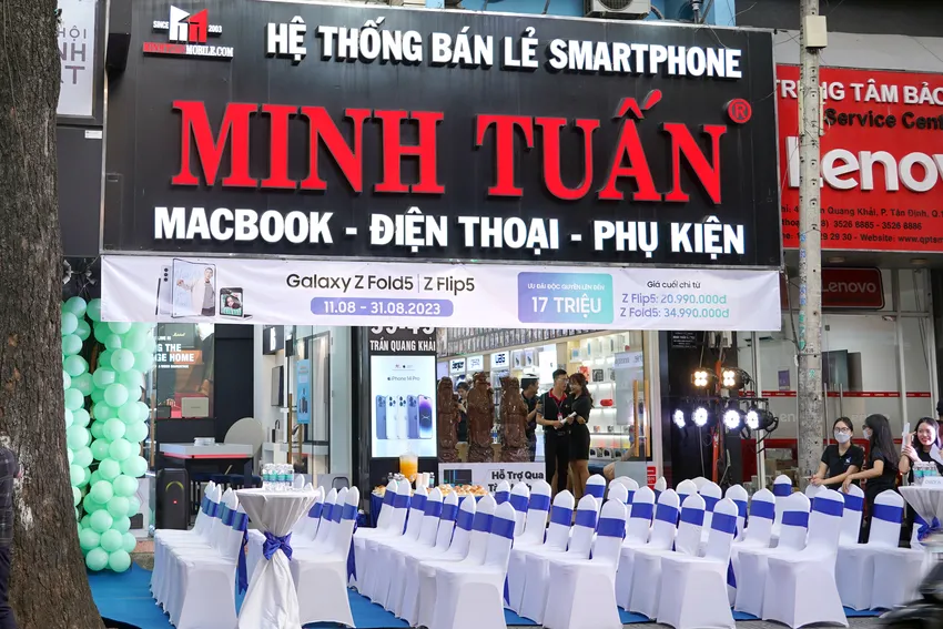 Minh Tuấn Mobile mở bán Samsung Galaxy Z Series