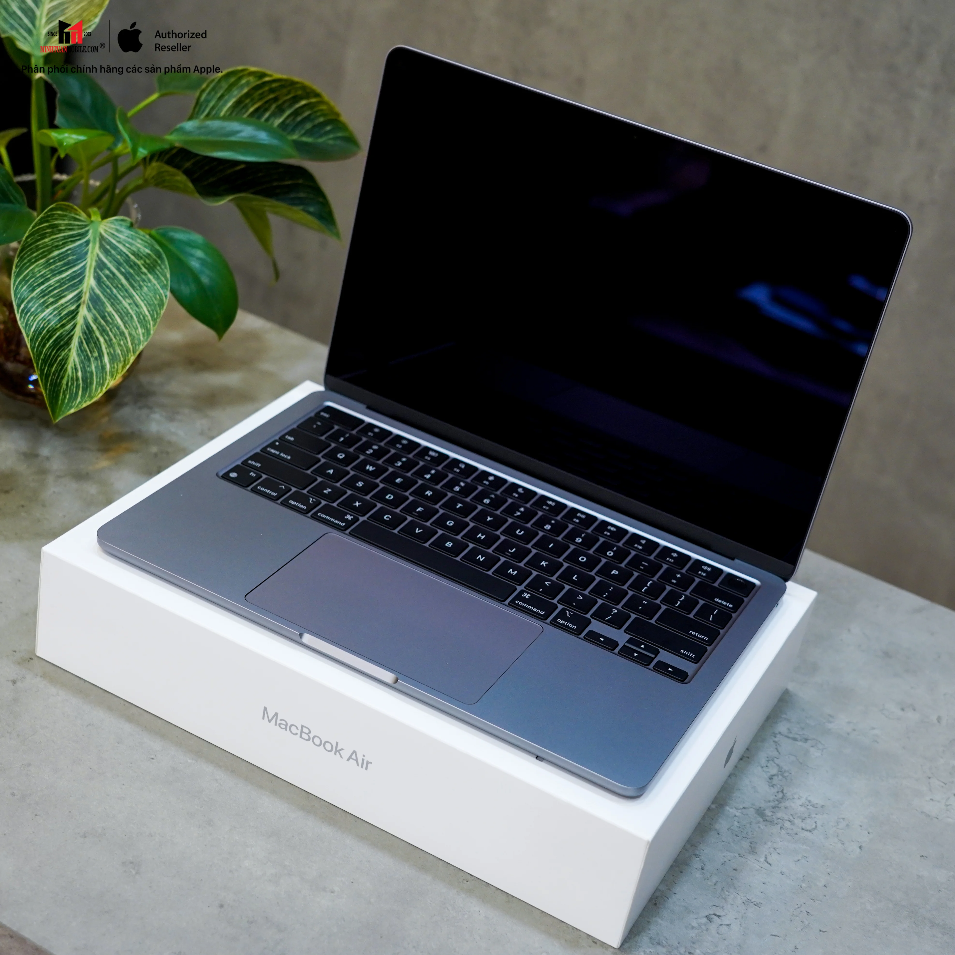 nên chọn MacBook Air M2 13 inch hay MacBook Air 15inch M2 2023 - màn hình