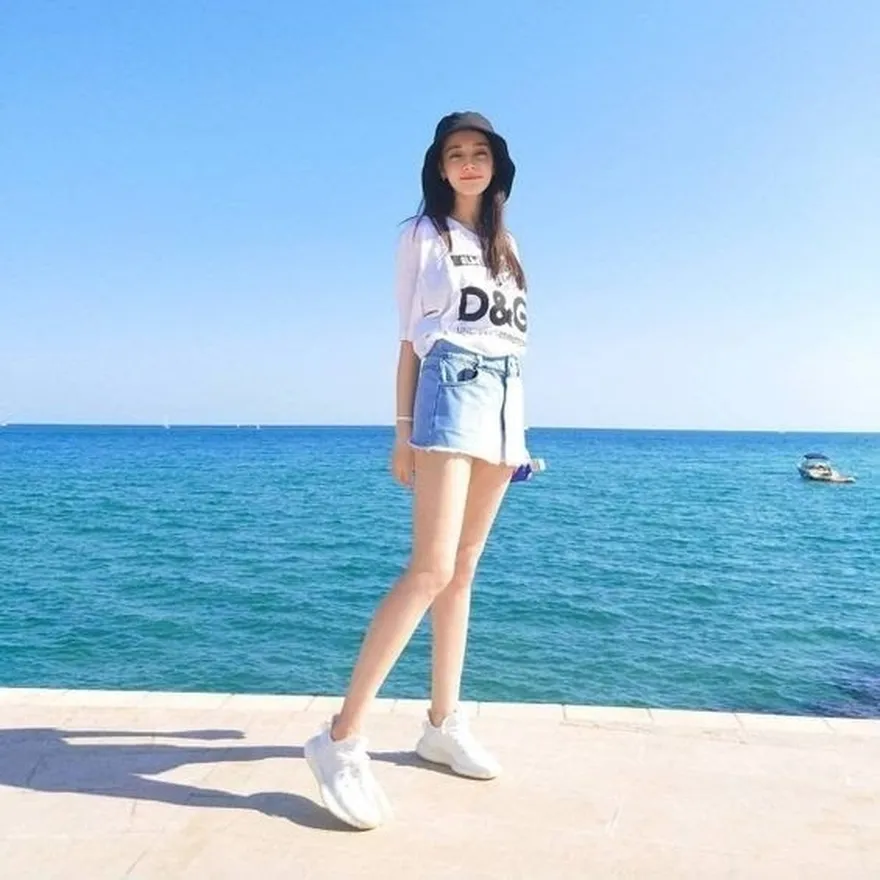 14 kiểu tạo dáng khi đi biển