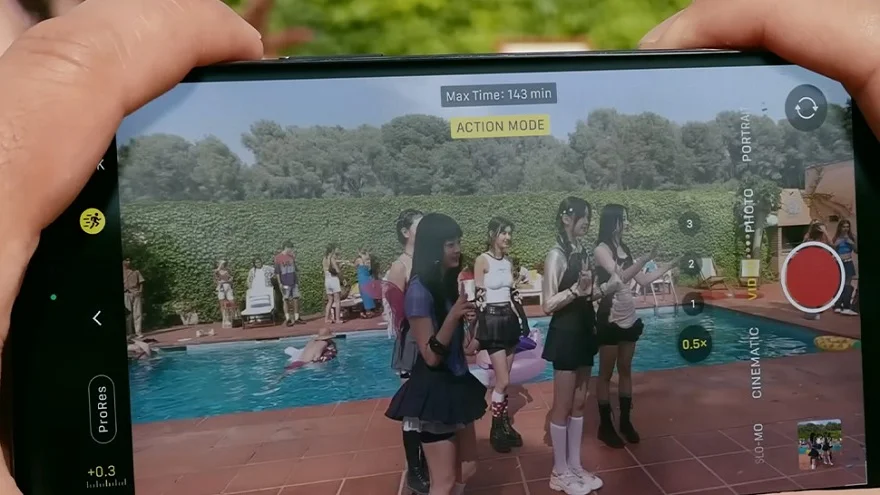 Giả lập iPhone 15 trên Android 