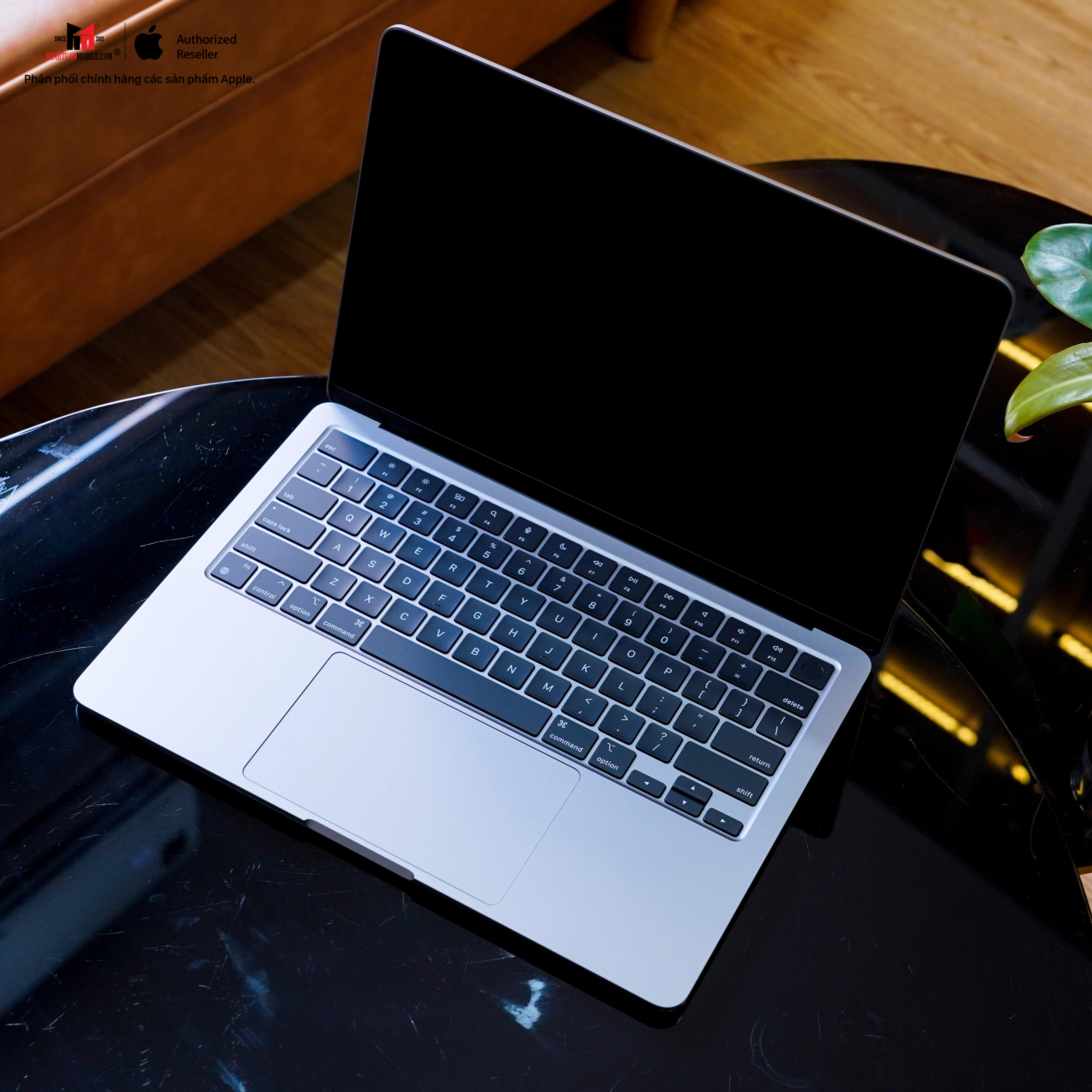 MacBook Air M2 13 inch